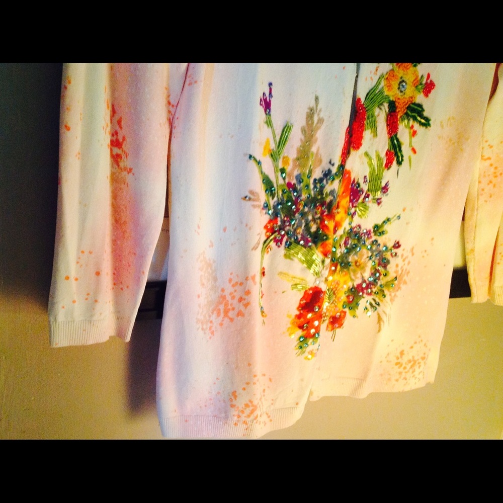 Gorgeous sequence sweater - Picture 5 of 5